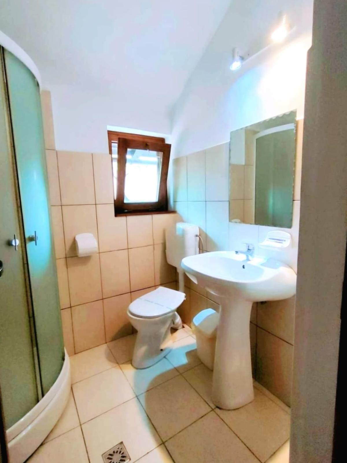 Pensiunea Cerbul - Valea Dobarlaului Extérieur photo